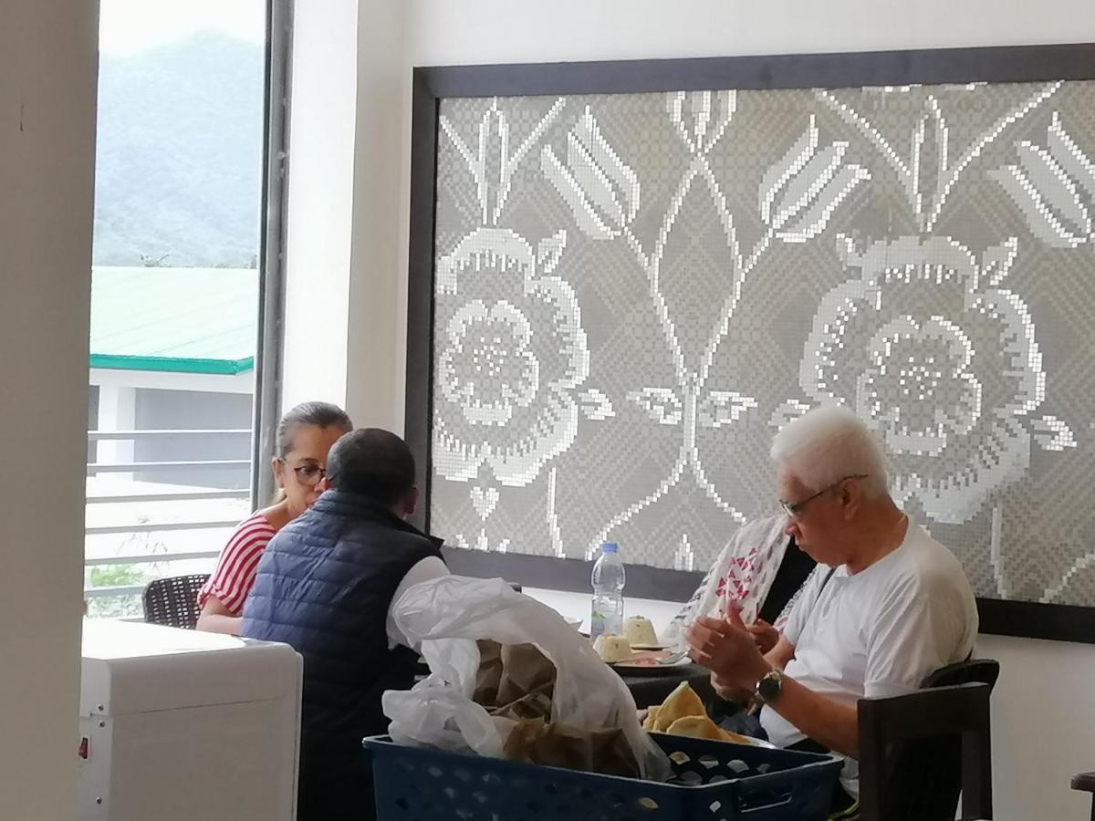 Hotel Rupert A Балер Екстериор снимка